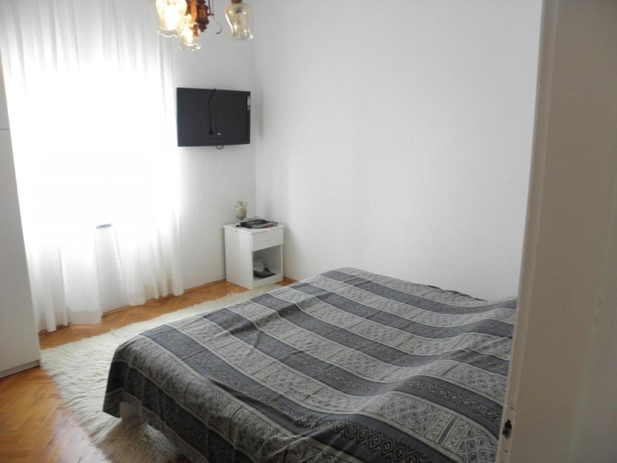 Apartments Neda - 5 M From Sea Lukovo Šugarje Екстериор снимка