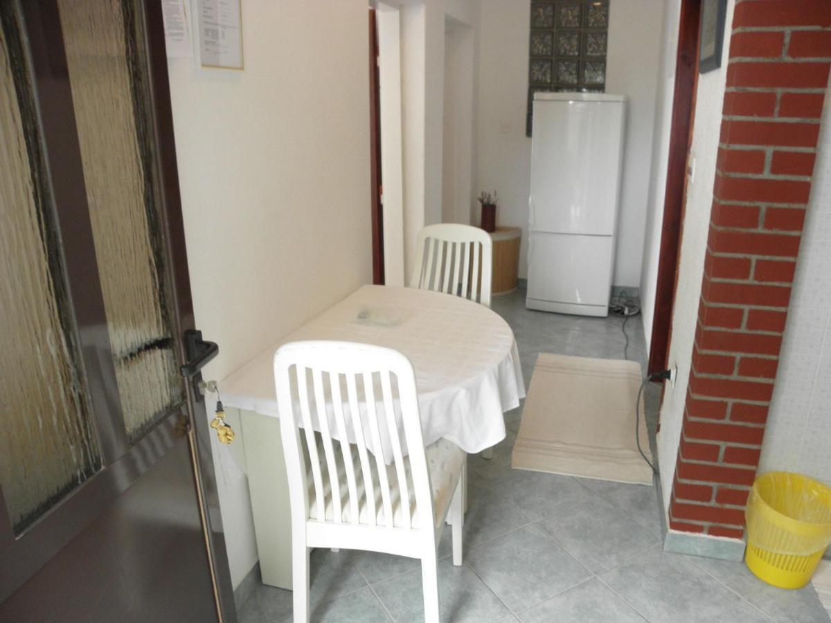 Apartments Neda - 5 M From Sea Lukovo Šugarje Екстериор снимка