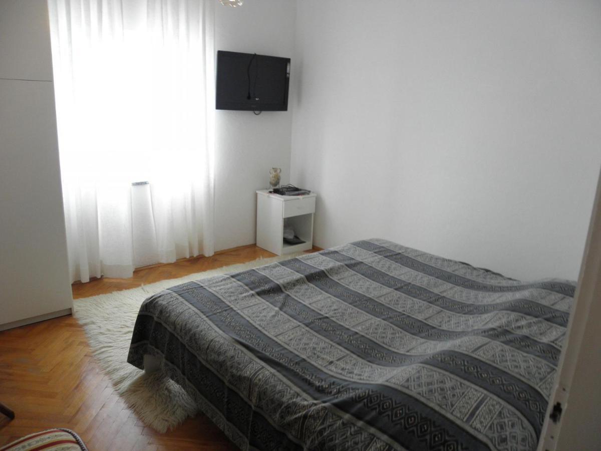 Apartments Neda - 5 M From Sea Lukovo Šugarje Екстериор снимка